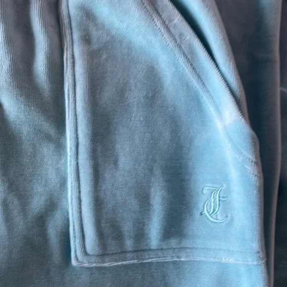 Baby Blue Juicy Couture track suit - Picture 4 of 11